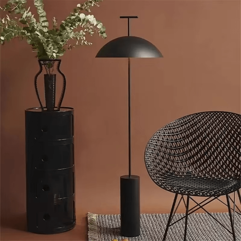 Minimalistische Scandinavische vloerlamp