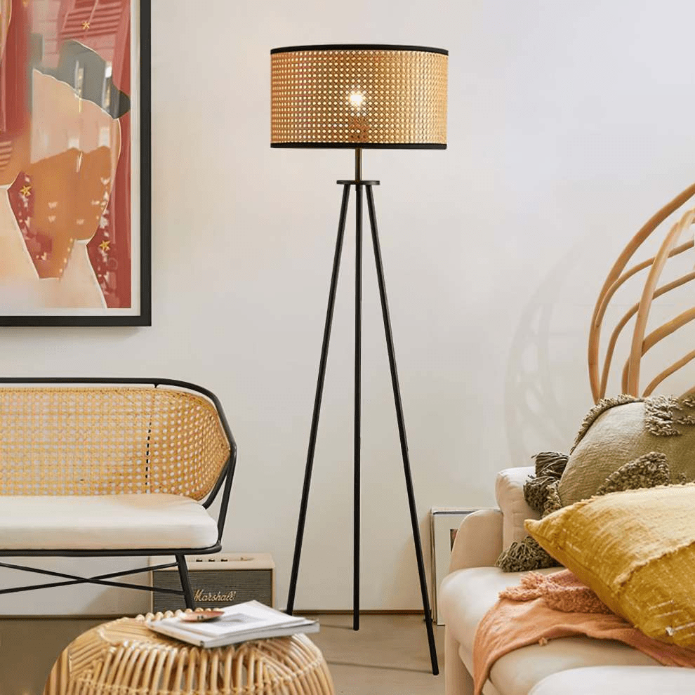 Rotan driepoot vloerlamp
