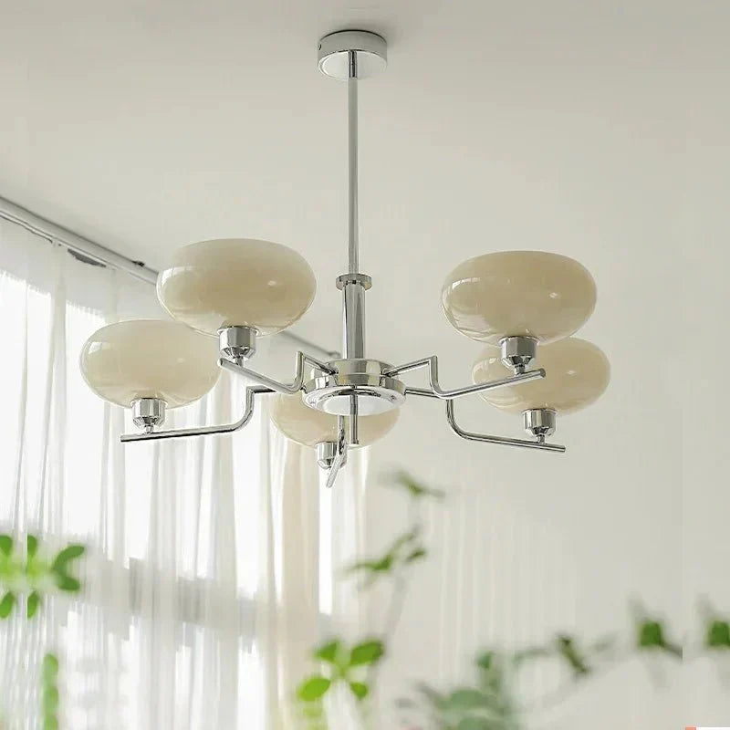 Middeleeuwse Bauhaus kroonluchter