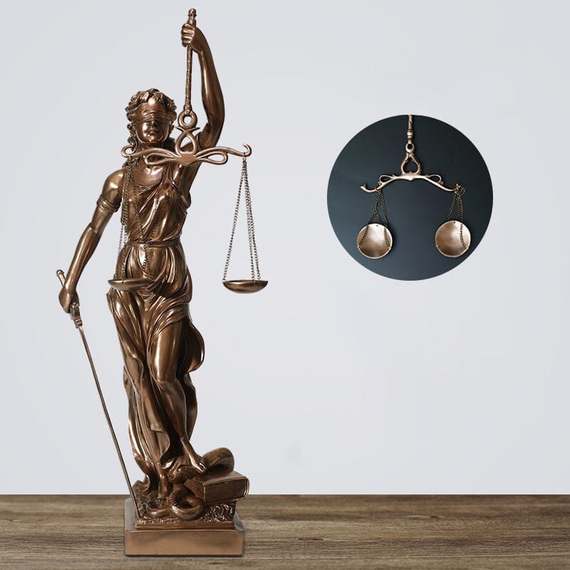 Veridica | Godin van Justitie-beeld – Elegante decoratieve sculptuur van Lady Justice