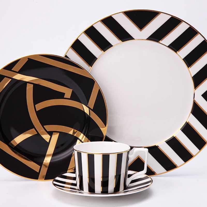 Mozart | Luxe 4-Delig Servies met Elegant Design – Porseleinen Dinerset