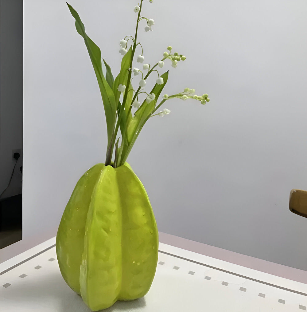 Nerithia - Ambachtelijke Keramieken Bloemenvaas in Stervruchtvorm