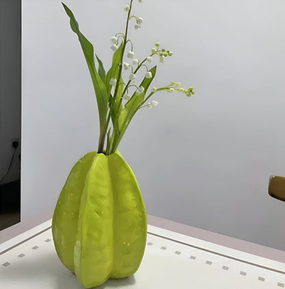 Nerithia - Ambachtelijke Keramieken Bloemenvaas in Stervruchtvorm