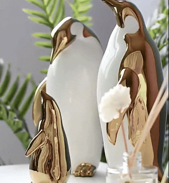 GoldenWaddle | Gouden keramische pinguïn sculptuur – Modern woondecoratiebeeldje, elegant decoratief beeldje