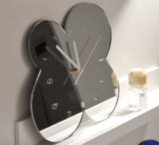 MirraTime | Acryl Spiegel Bloem Wandklok - Moderne Decoratieve Klok