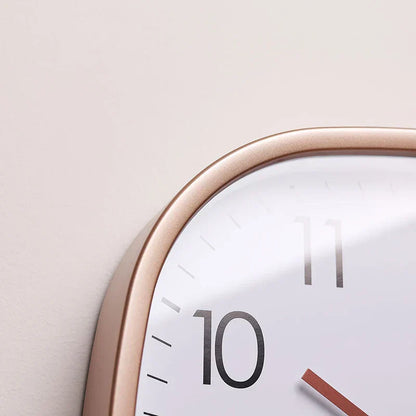 Chronix | Eenvoudige vierkante wandklok