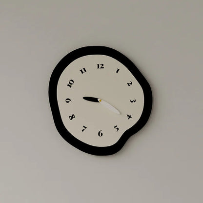 DynaTime | Moderne Abstracte Vervormde Wandklok - Minimalistisch Ontwerp, Stille Beweging