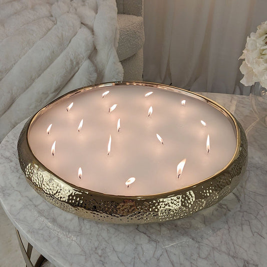 LuxeLicht – XL Geurkaars met 17 Lonten – Betoverende Geur en Gouden Elegantie