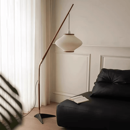 Middeleeuwse stijl vloerlamp