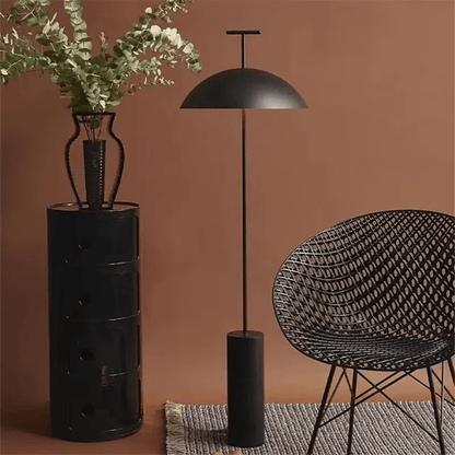 Minimalistische Scandinavische vloerlamp